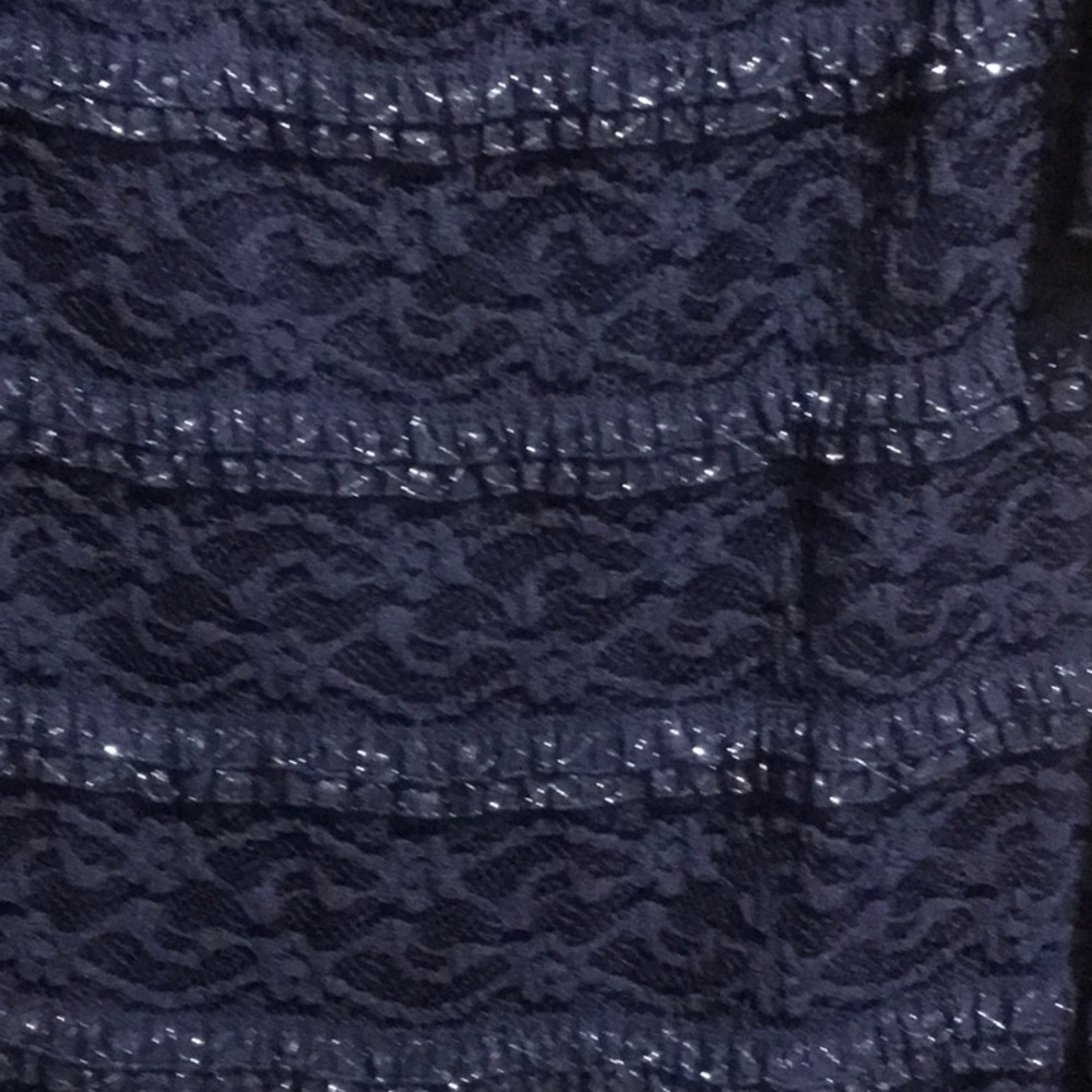 New Guess Dress - Picture 3 of 7